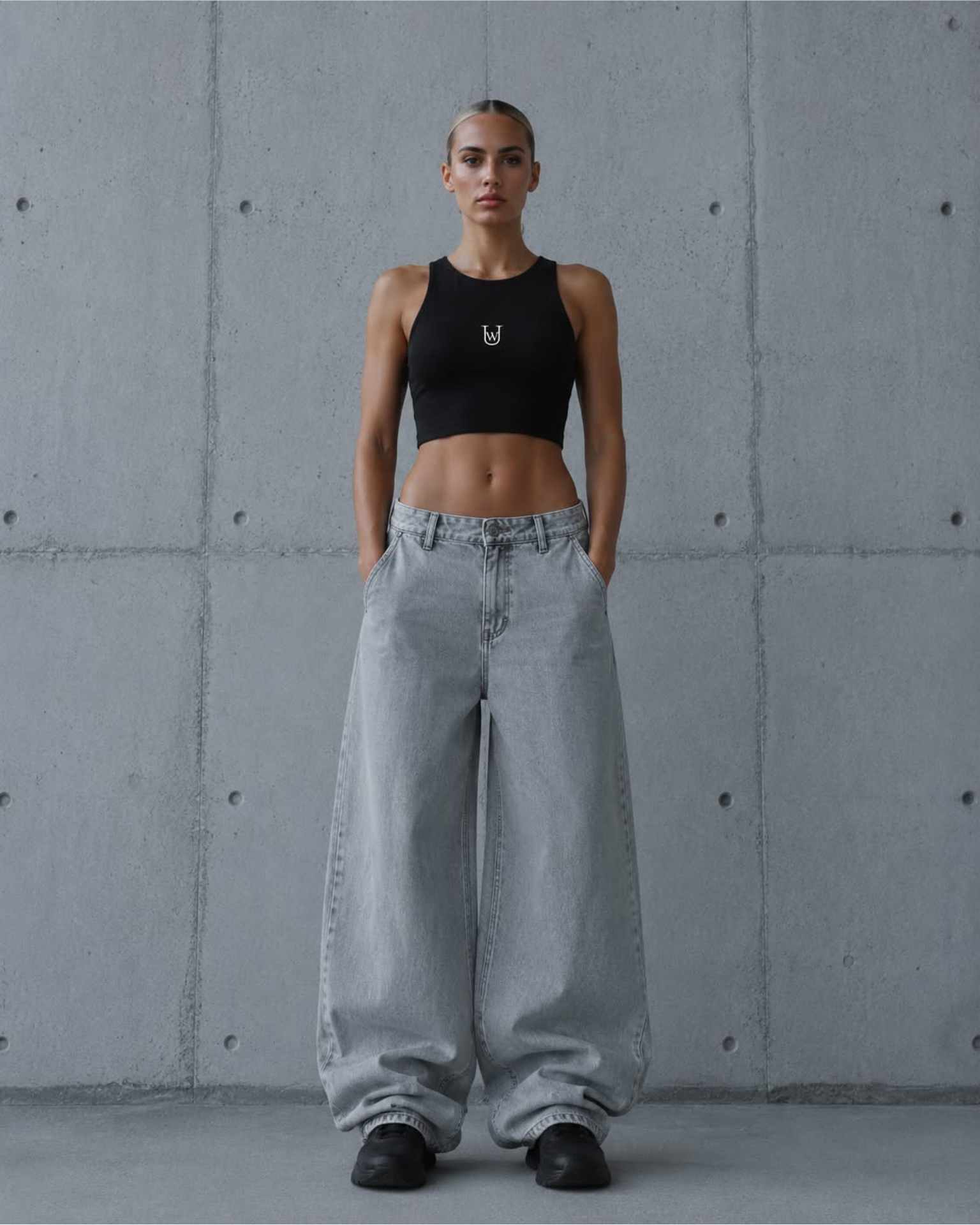 CUT Crop Top-Schwarz